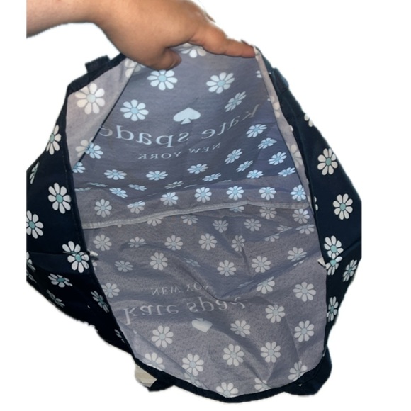 Large Foldup Canvas Daisy Tote - Picture 4 of 6